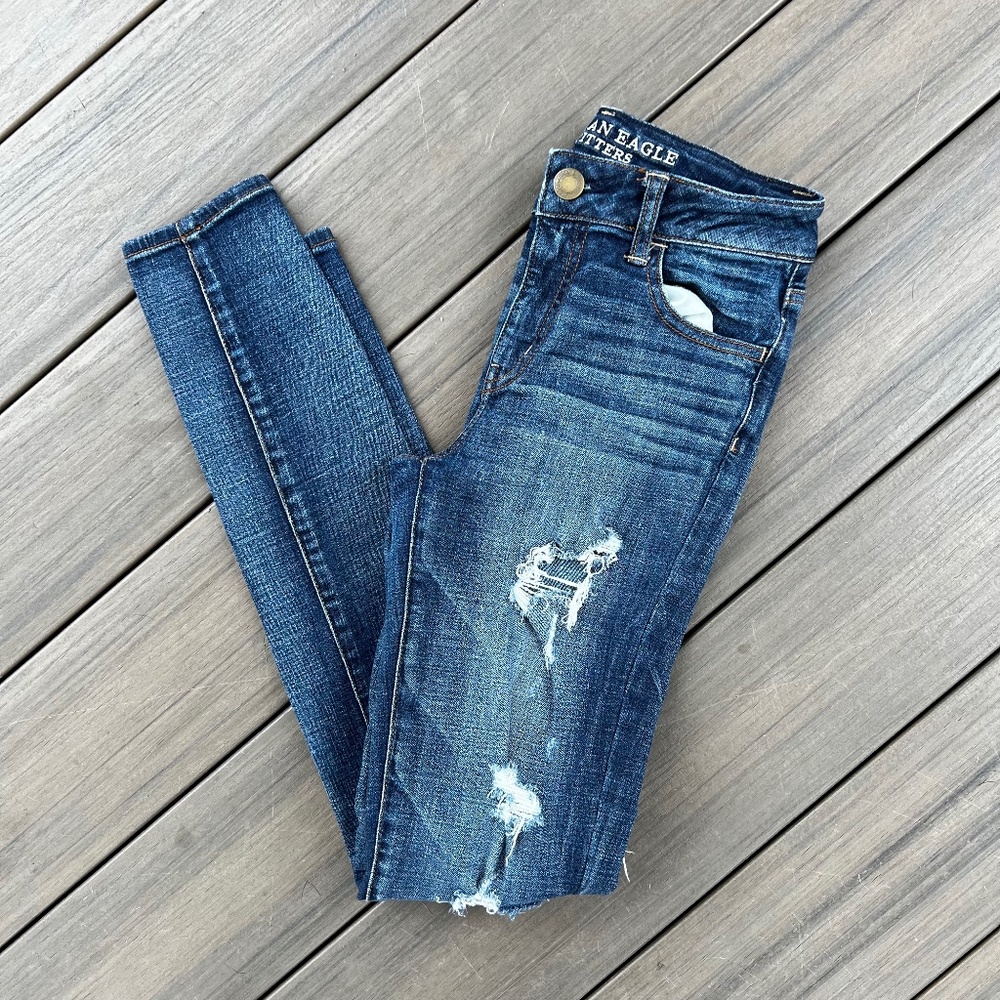 American Eagle Distressed Hi-Rise Jeggings